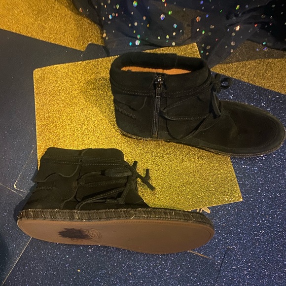 UGG SUEDE MOCASSIN SHEARLING STRAPPY WINTER Boots 8 GORG FLAW - Picture 7 of 15